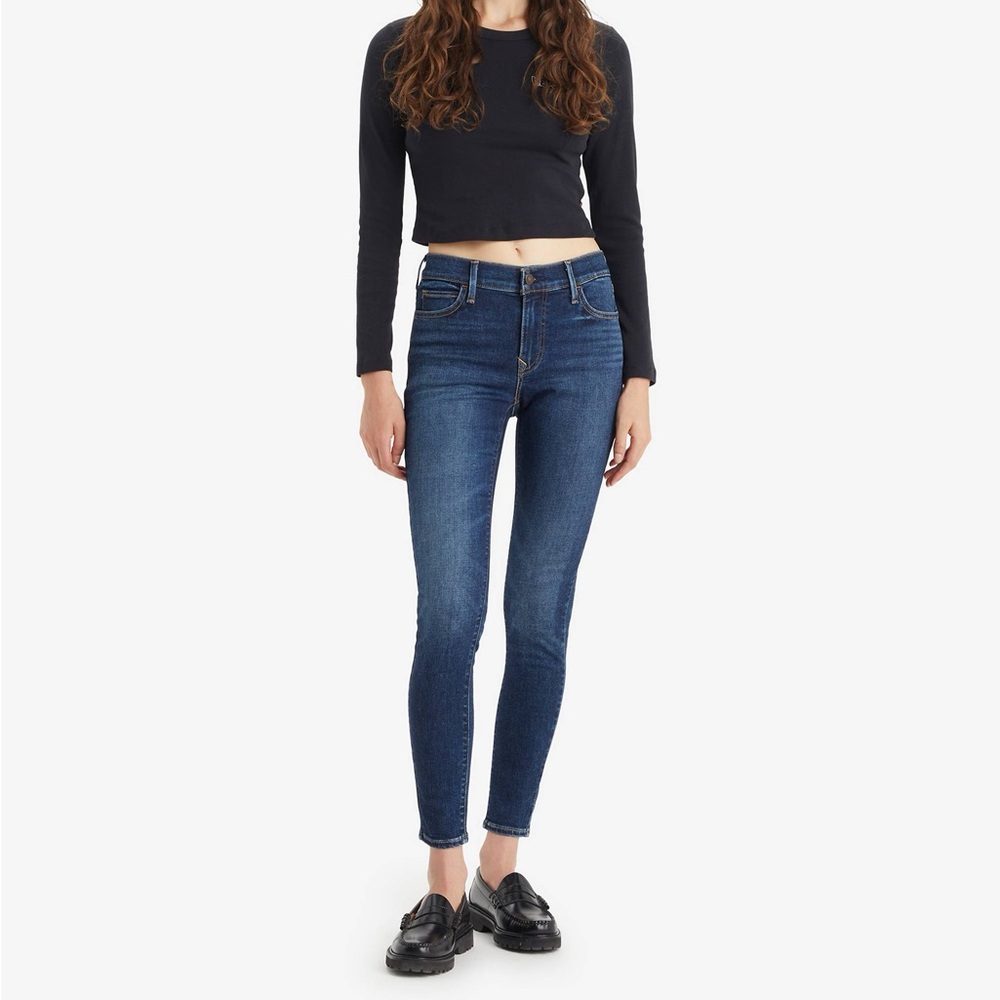 Levi’s Dark Blue Denim Skinny Jeans Raw Hem